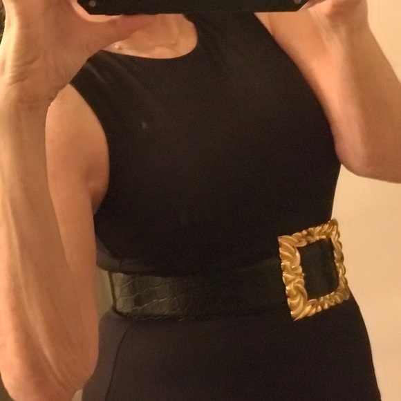 Kleinberg Sherrill American Crocodile statement belt